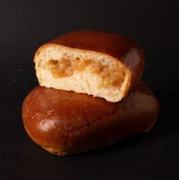 Булочка з яблуком 100 г
